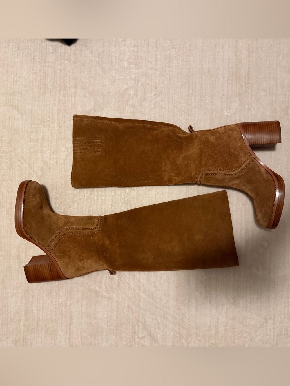Micheal Kors suede boots